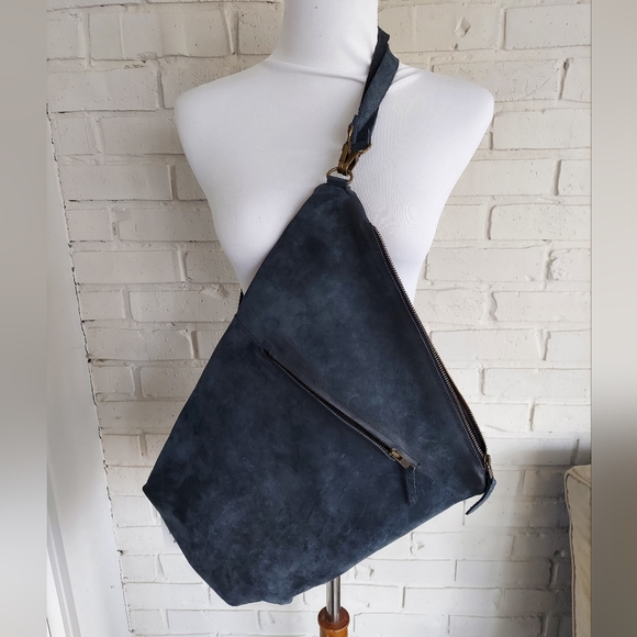 NWOT FREE PEOPLE Lexy convertible suede satchel Blue/Black - Picture 2 of 5